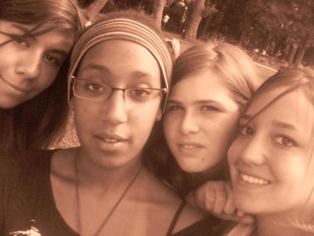 ilanit me laura and solenn